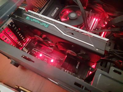 Лот: 16912774. Фото: 1. Видеокарта Sapphire AMD Radeon... Видеокарты