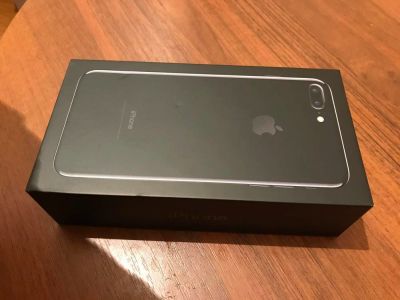Лот: 9919335. Фото: 1. iPhone 7 Plus jet black 128 gb... Смартфоны