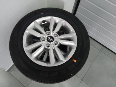 Лот: 11109330. Фото: 1. Продам комплект резина + диски... Шины на дисках