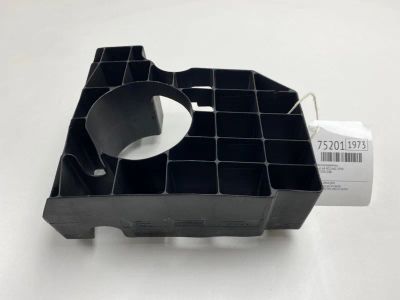 Лот: 21111291. Фото: 1. Маслоотражатель Audi A8 1998 077103138B... Кузов