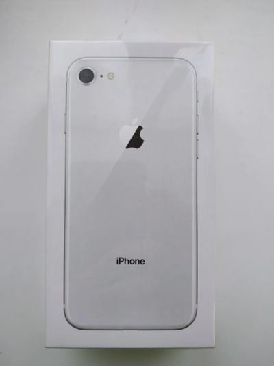 Лот: 12743898. Фото: 1. Смартфон APPLE iPhone 8 64Gb... Смартфоны