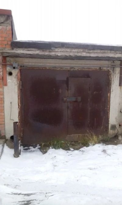 Лот: 6958055. Фото: 1. Сдам капитальный гараж на ХМЗ... Гаражи, парковочные места