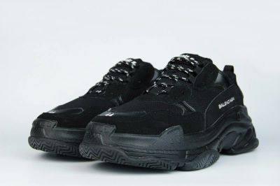 Лот: 16856335. Фото: 1. Кроссовки мужские Balenciaga Triple... Кеды, кроссовки, слипоны