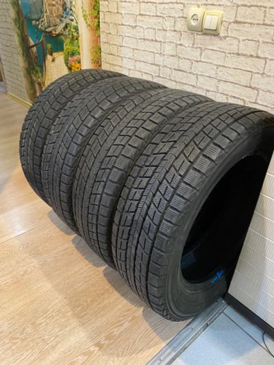 Лот: 24617603. Фото: 1. Dunlop Winter Maxx SJ8 225/60... Шины