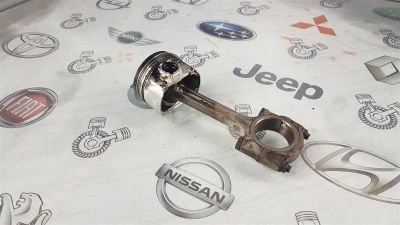 Лот: 23591228. Фото: 1. Поршень с шатуном Subaru Pleo... Двигатель и элементы двигателя