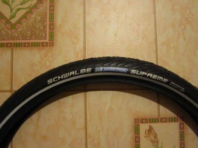 Лот: 6934775. Фото: 1. 2 покрышки Schwalbe Marathon Supreme... Запчасти