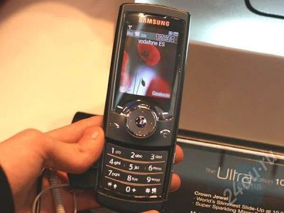 Лот: 200775. Фото: 1. samsung u 600 срочно!!!. Кнопочные мобильные телефоны