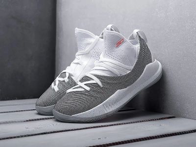Лот: 17161837. Фото: 1. Кроссовки Under Armour Curry 5... Кеды, кроссовки, слипоны