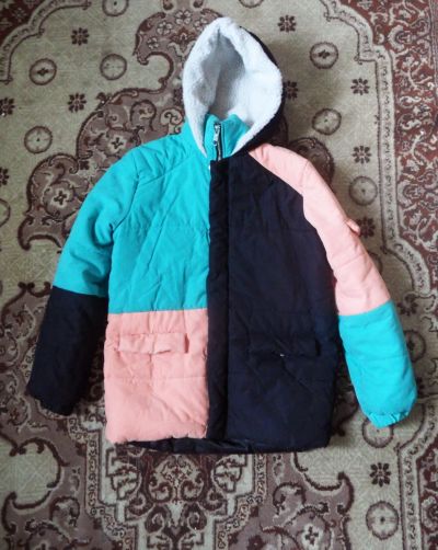 Лот: 19486952. Фото: 1. Куртка цветастая демисезон. Легкие куртки, толстовки