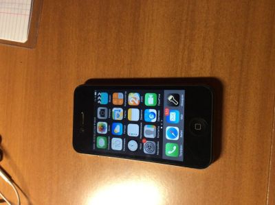 Лот: 4605187. Фото: 1. Iphone 4s Black. Смартфоны