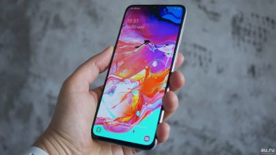 Лот: 16149210. Фото: 1. Galaxy A70 6/128 blue. Смартфоны