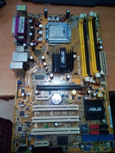 Лот: 16080897. Фото: 1. Материнская плата ASUS P5LD2 SE... Материнские платы