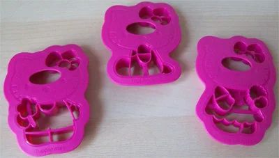 Лот: 9972056. Фото: 1. Формочки "Hello Kitty" Tupperware... Формы для запекания, выпечки