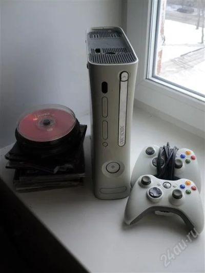 Лот: 1373227. Фото: 1. XBOX 360 - Прошит - 2 джойстика... Игровые приставки, консоли