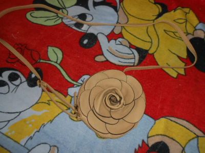 Лот: 5145906. Фото: 1. сумочка с цветком. Сумки