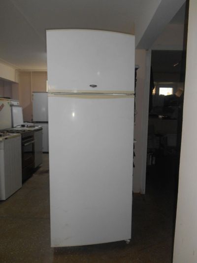 Лот: 13495093. Фото: 1. Холодильник Б/У SANYO. Холодильники, морозильные камеры