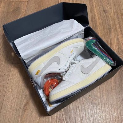 Лот: 25606777. Фото: 1. Кроссовки Nike. Кеды, кроссовки, слипоны