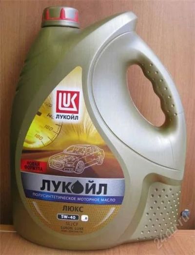 Лот: 2591448. Фото: 1. лукойл люкс 5/40 полусинтетика... Масла, жидкости