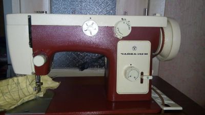 Лот: 9979710. Фото: 1. Швейная машинка Чайка 142-М. Швейная, вязальная