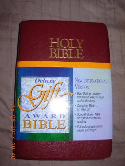 Лот: 9841275. Фото: 1. The Holy Bible (Библия на англ... Религия, оккультизм, эзотерика