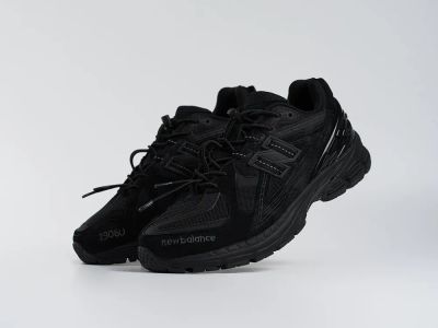 Лот: 25045646. Фото: 1. Кроссовки New Balance 1906U. Кеды, кроссовки, слипоны