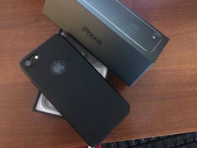 Лот: 10738214. Фото: 1. Apple iPhone 7. Смартфоны