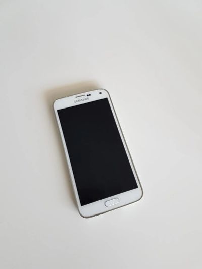 Лот: 7699046. Фото: 1. Продам samsung galaxy 5s. Смартфоны