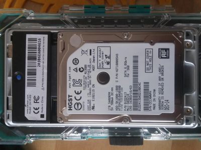 Лот: 5812896. Фото: 1. Жесткий диск Hitachi Travelstar... Жёсткие диски (HDD)