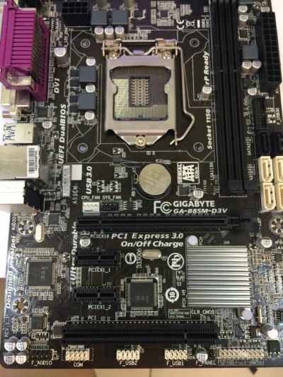 Лот: 7786118. Фото: 1. 1150 Сокет Gigabyte GA-B85M-D3H... Материнские платы