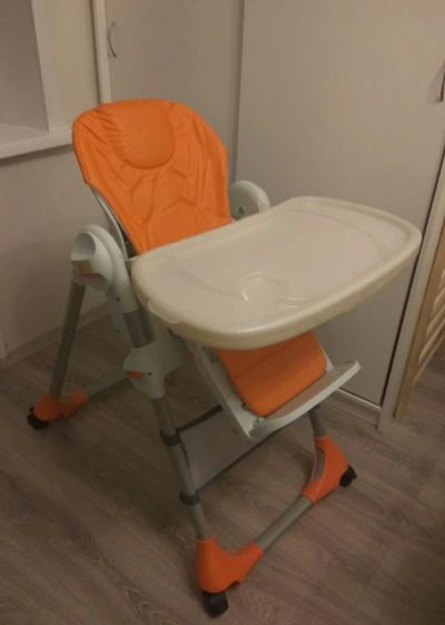 Лот: 10981690. Фото: 1. Стульчик для кормления Chicco... Стульчики для кормления