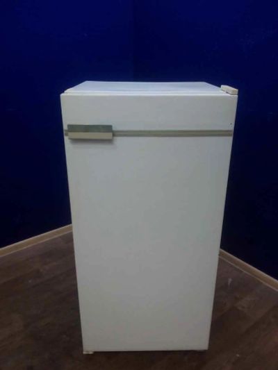 Лот: 11177995. Фото: 1. Холодильник Бирюса Б-3 (б/у). Холодильники, морозильные камеры