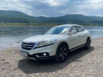 Лот: 20236967. Фото: 1. Продам Honda Crosstour 2014. Автомобили