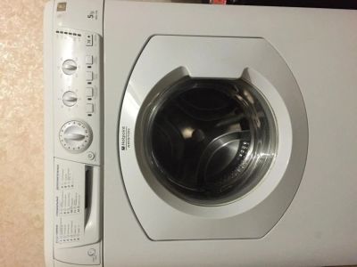 Лот: 4993343. Фото: 1. Продам стиральную машинку Hotpoint-Ariston... Стиральные машины