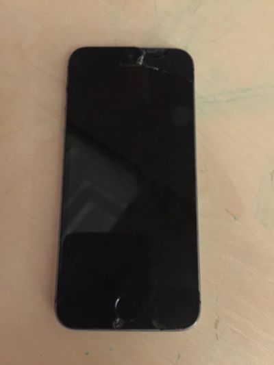 Лот: 8711945. Фото: 1. iPhone 5ss. Смартфоны