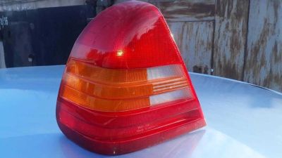 Лот: 12312968. Фото: 1. Фара Mercedes C. Оптика и освещение
