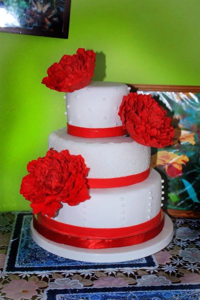Лот: 3902535. Фото: 1. Свадебный торт с пионами. Торты, пирожные