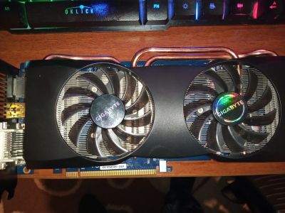 Лот: 17373516. Фото: 1. Gigabyte Radeon HD5850. Видеокарты