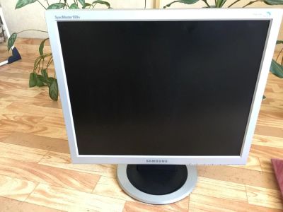 Лот: 9578191. Фото: 1. Монитор Samsung. ЖК-мониторы