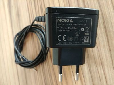 Лот: 13054482. Фото: 1. Зарядное устройство Nokia AC-3E... Зарядные устройства, блоки питания, адаптеры сетевые для смартфонов