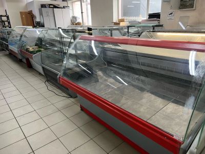 Лот: 23232227. Фото: 1. Холодильная витрина широкая... Холодильное