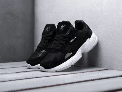 Лот: 12239319. Фото: 1. Кроссовки Adidas Falcon W Артикул... Кеды, кроссовки, слипоны