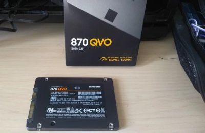 Лот: 18631337. Фото: 1. 1000 ГБ 2.5" SATA накопитель Samsung... SSD-накопители