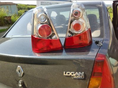 Лот: 4596877. Фото: 1. фары заднии renault logan. Оптика и освещение