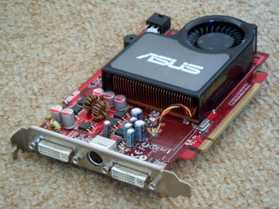 Лот: 3060518. Фото: 1. ASUS Radeon X1650XT PCI-E 256Mb... Видеокарты