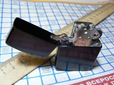 Лот: 6691427. Фото: 1. Зажигалка под Zippo чёрная бензиновая... Зажигалки, спички, пепельницы
