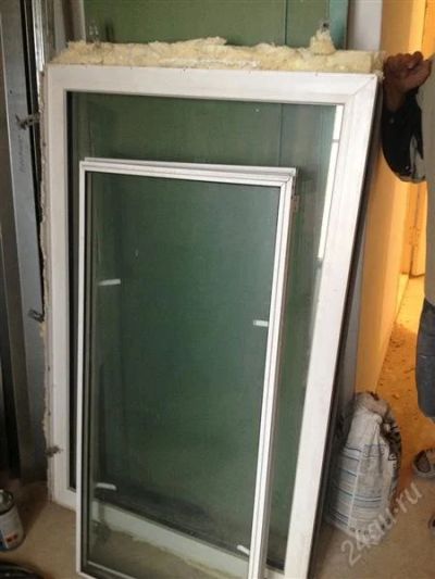 Лот: 2428920. Фото: 1. Пластиковая балконная дверь... Фурнитура, комплектующие