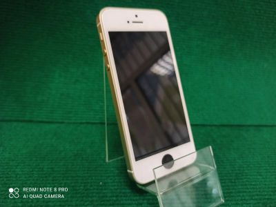 Лот: 18855765. Фото: 1. IPhone SE 32GB не исправен!. Смартфоны