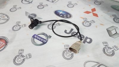 Лот: 24406671. Фото: 1. Датчик положения коленвала Volkswagen... Электрооборудование