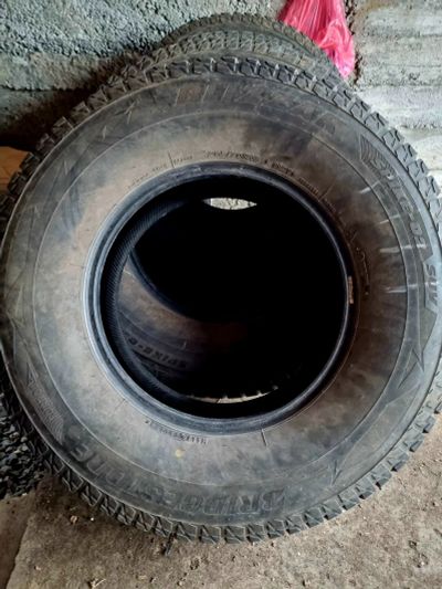 Лот: 24002612. Фото: 1. Bridgestone Blizzak Spike-02 SUV... Шины