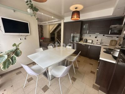 Лот: 25294803. Фото: 1. 5-комн. и более квартира , Красноярск... Квартиры, студии